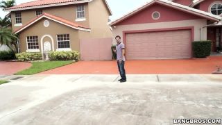 Jada Stevens – Jada Stevens Bangs Random Guys! (Bb13478 / 10.09.2014) [720P]